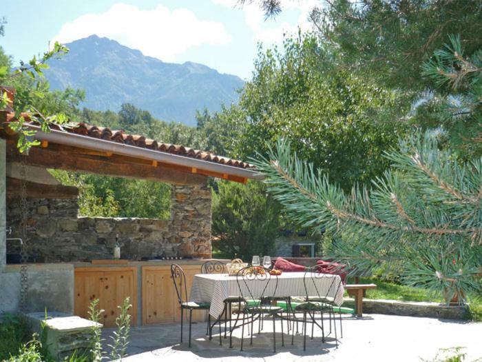 Villa Erica Con Piscina Privata Sul Lago Di Como Colico Exterior photo